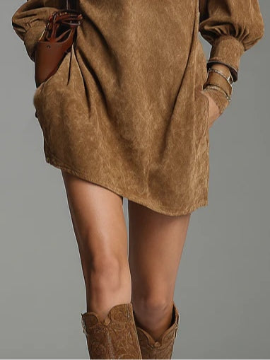 Normie | Kurzes Kleid mit Stehkragen
